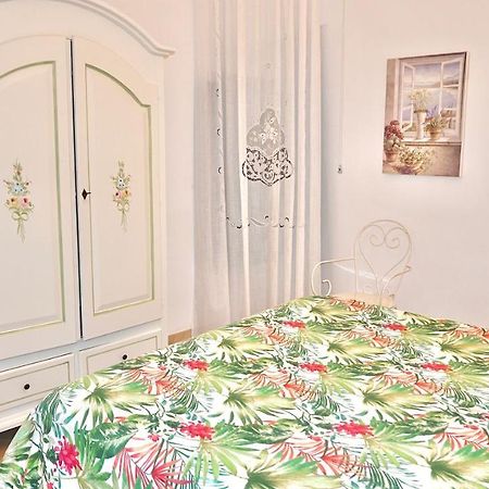 Отель My Monopoli- Casa Dei Fiori "Orchidea" Centro Storico Экстерьер фото